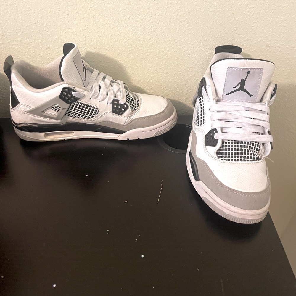 Military black 4s